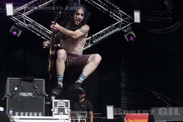 NOFX - 2018-06-16 - BRETIGNY-SUR-ORGE - Base Aerienne 217 - Main Stage 2 - 